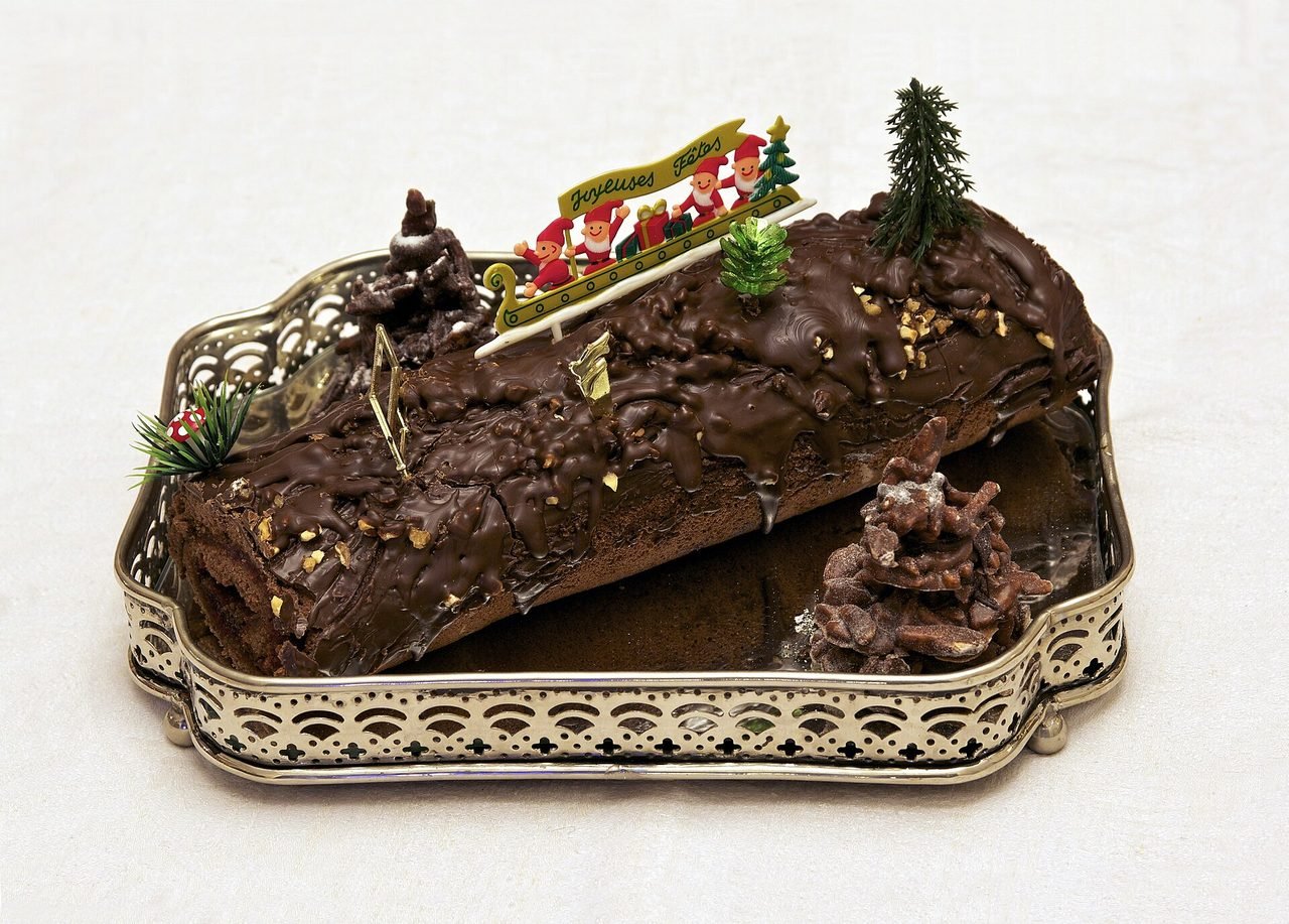 Bûche de Noël décorée